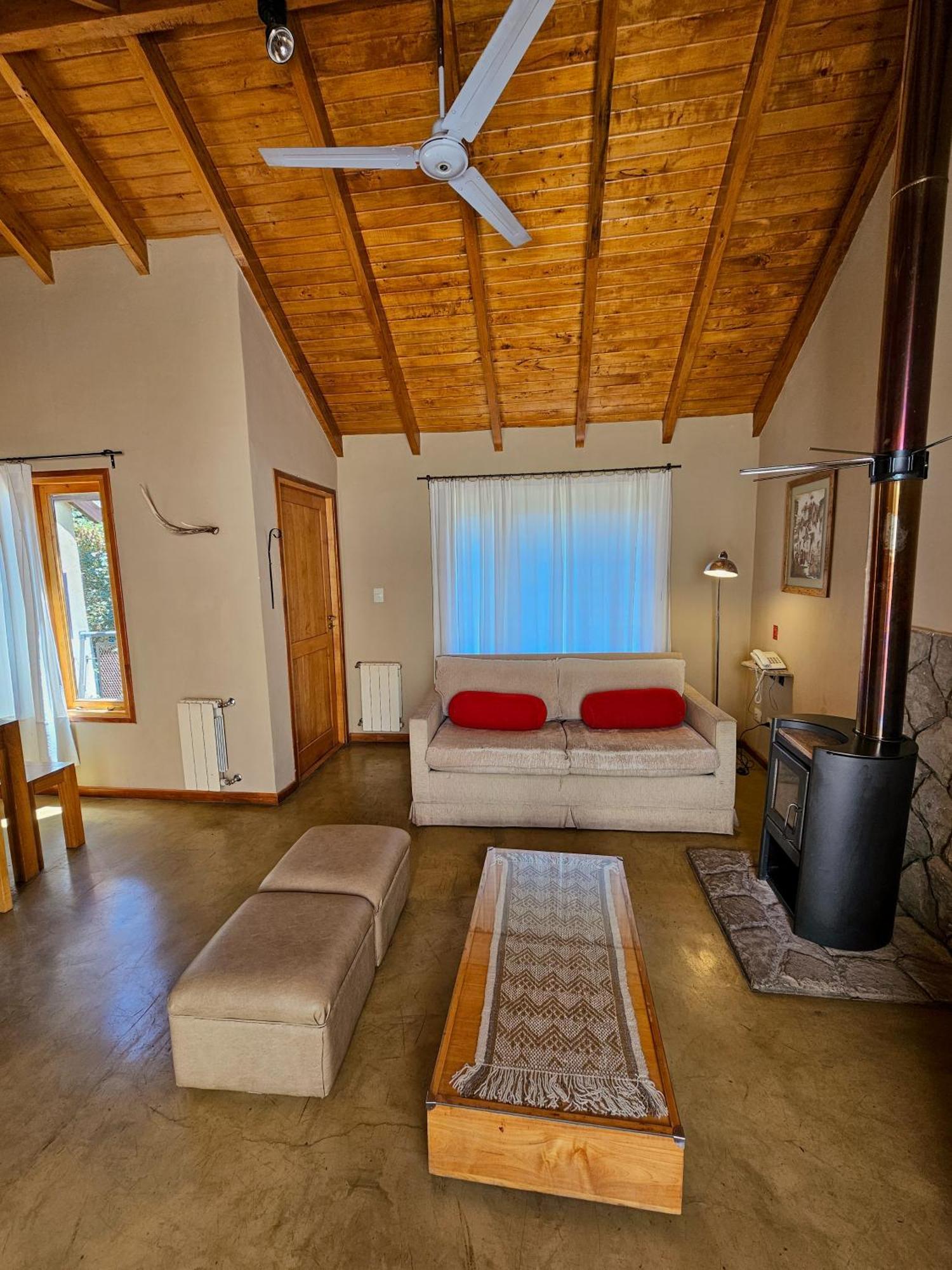 Das Rosenhaus Apart Hotel By Rosas Blancas San Martín de los Andes Rom bilde